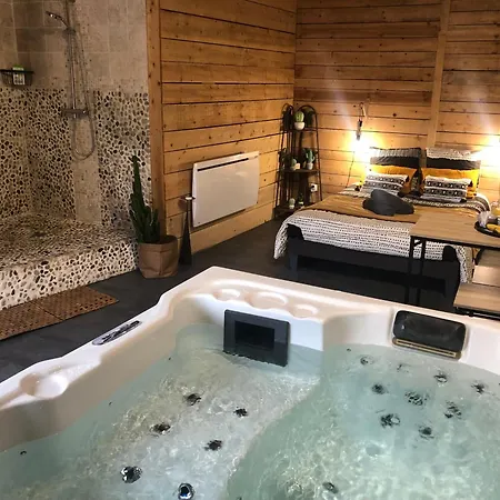 Domaine 2 La Tour, & Spas * Beauzac